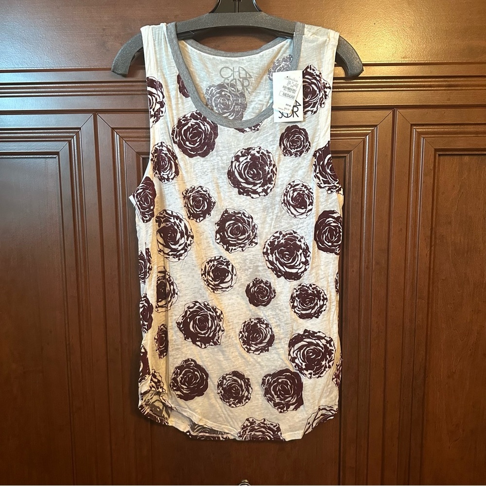 NWT Chaser Womens Beige Crimson Rose All-Over Sleeveless Tank Top size M reg $60